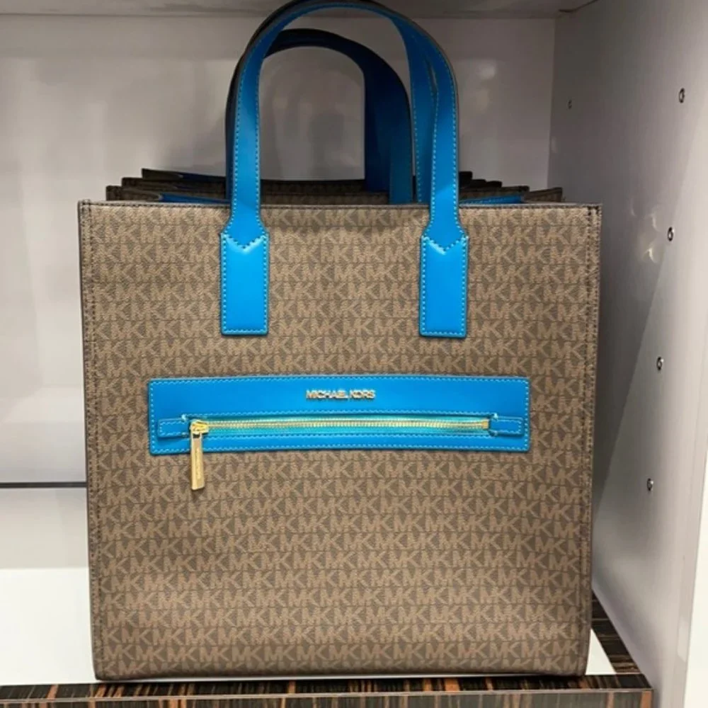 Michael Kors Kenly Large Tote - Picture 3 of 16